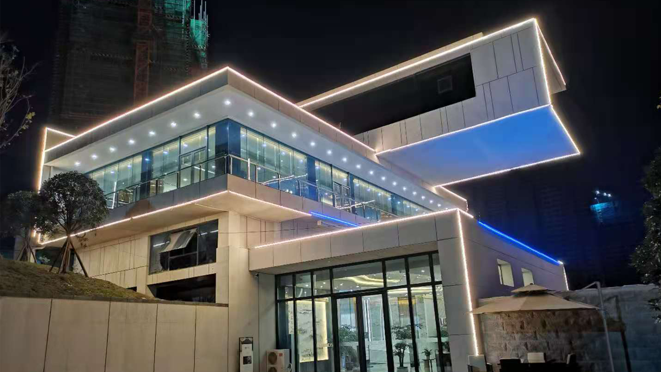 led線條燈-合創(chuàng)未來(lái)照明